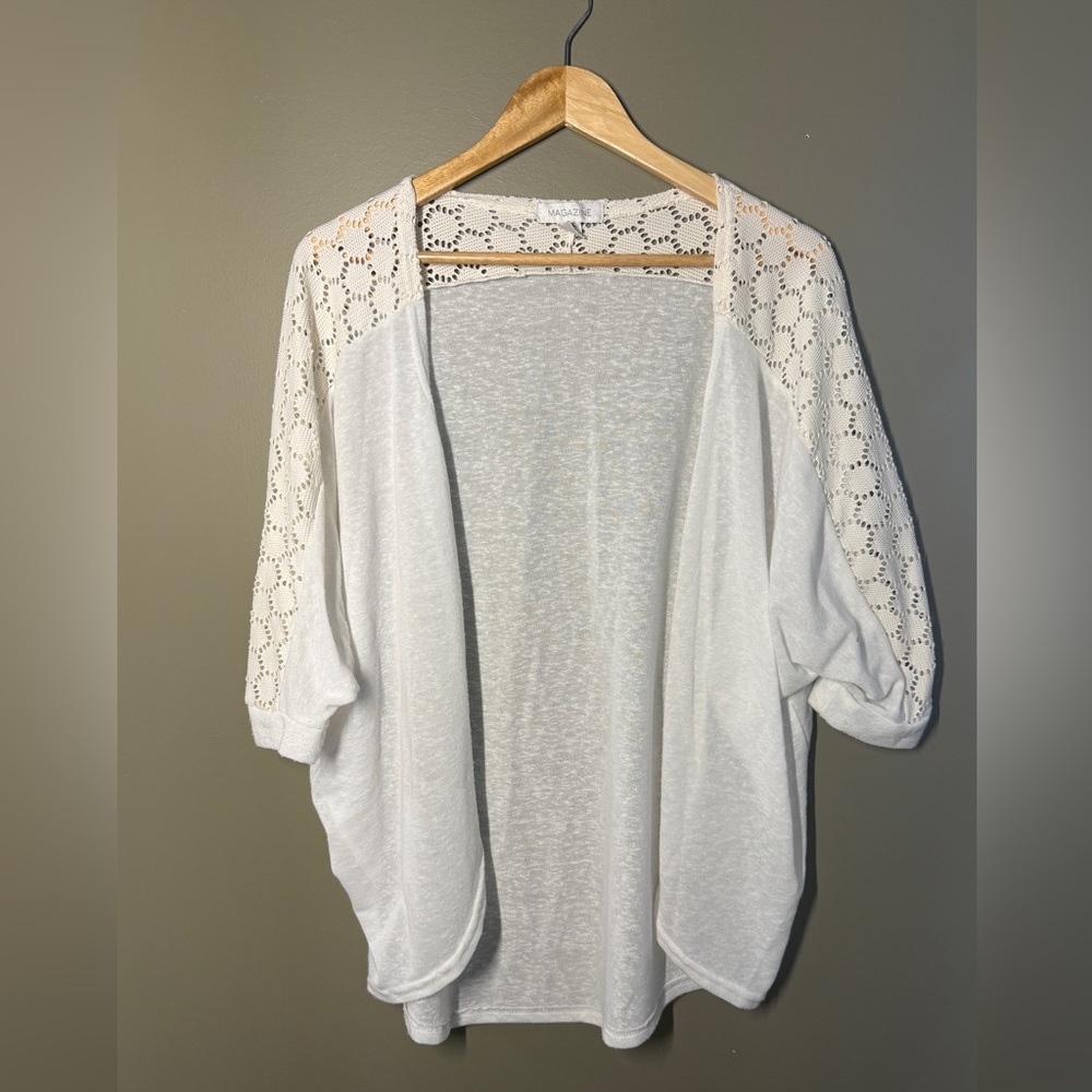 Magazine White Open-Front Sweater Small